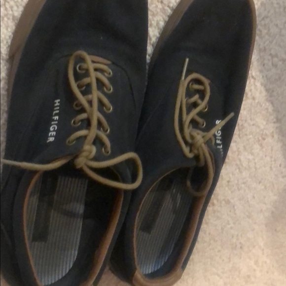tommy hilfiger shoes vans
